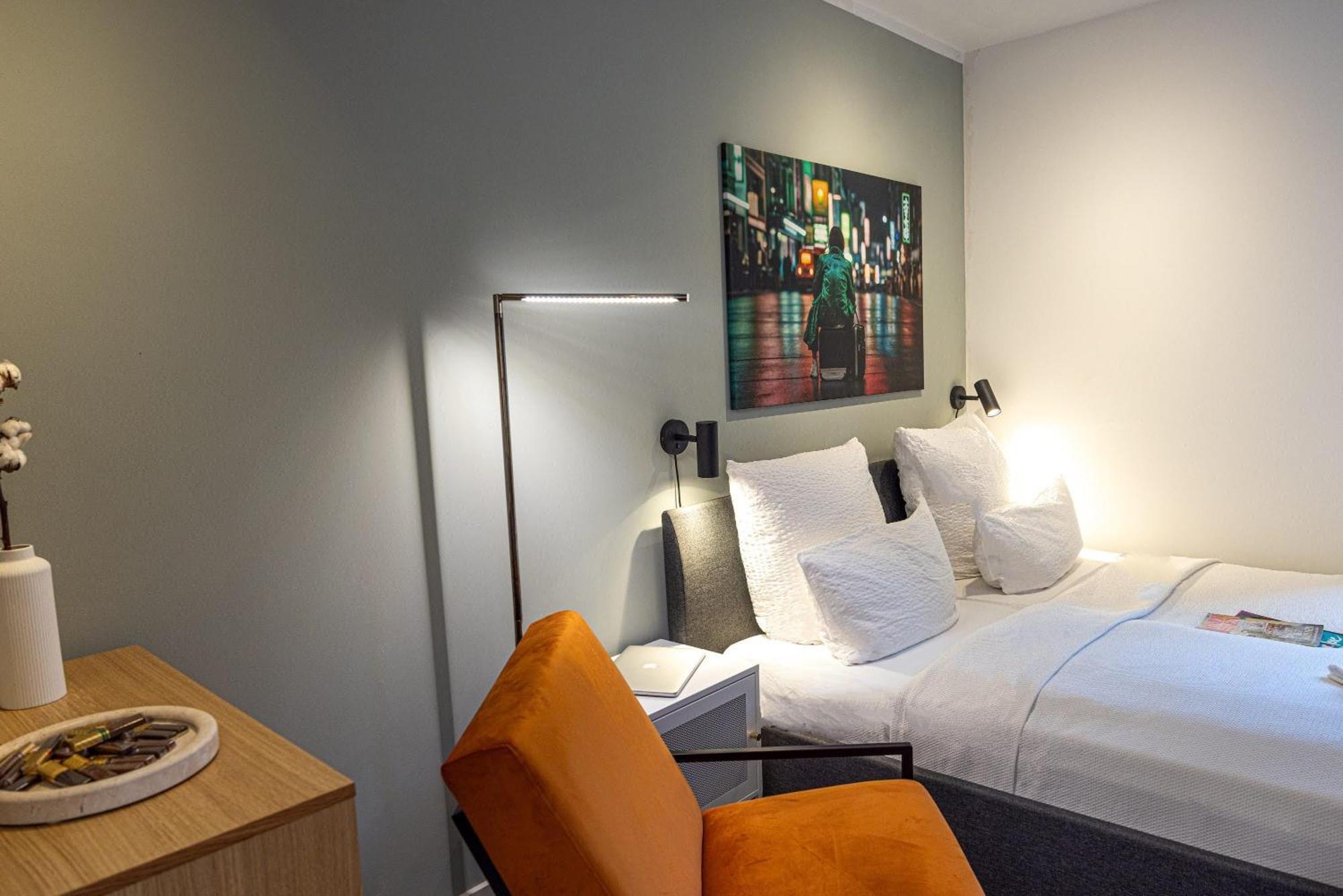 Have-A-Nice-Stay - Souterrain, Kino An Der Natur, U-Bahn Nach Hamburg 400M - Baecker & Restaurants 500M - Lidl 800M - Zentrum 1,5Km Ahrensburg Eksteriør billede