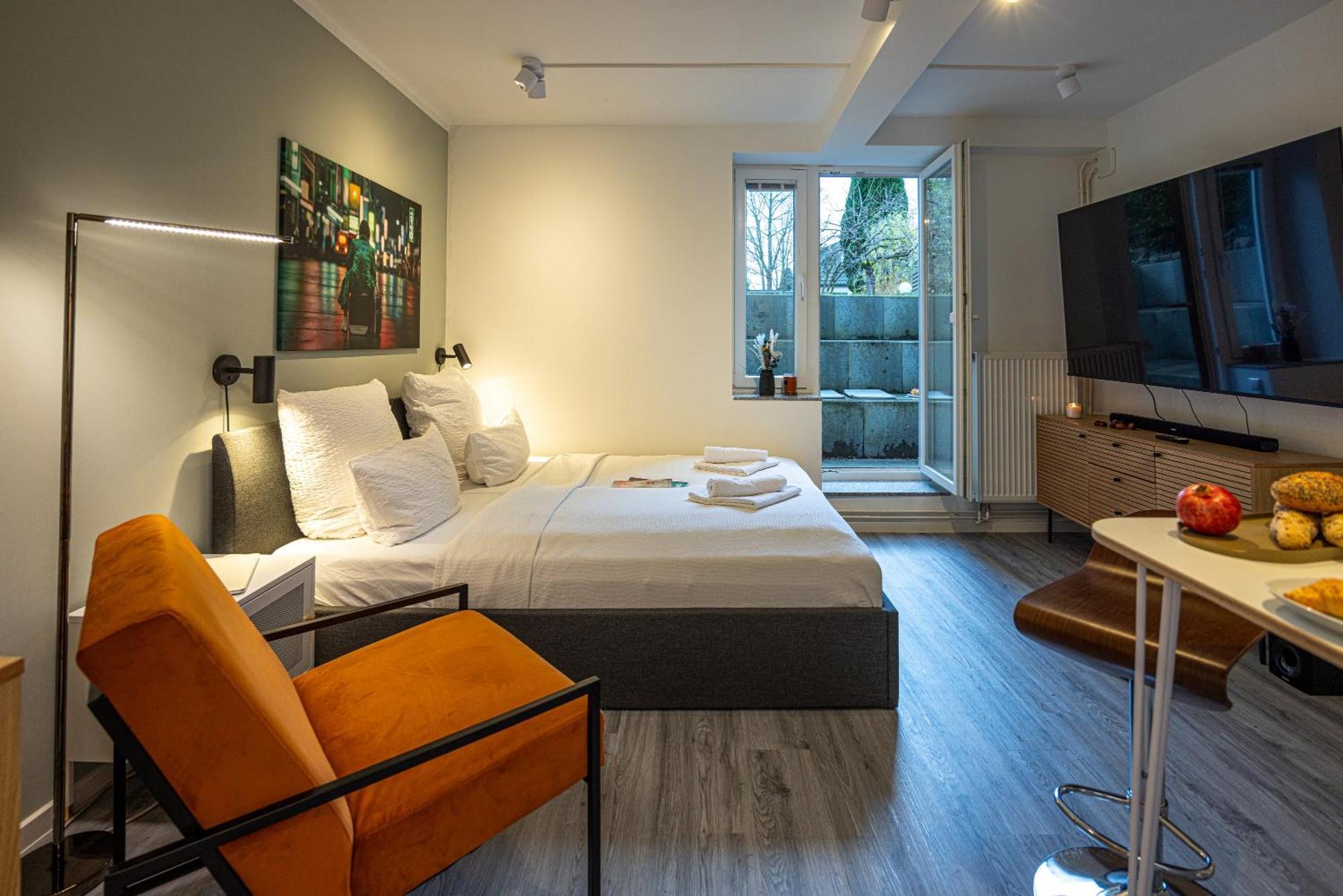 Have-A-Nice-Stay - Souterrain, Kino An Der Natur, U-Bahn Nach Hamburg 400M - Baecker & Restaurants 500M - Lidl 800M - Zentrum 1,5Km Ahrensburg Eksteriør billede