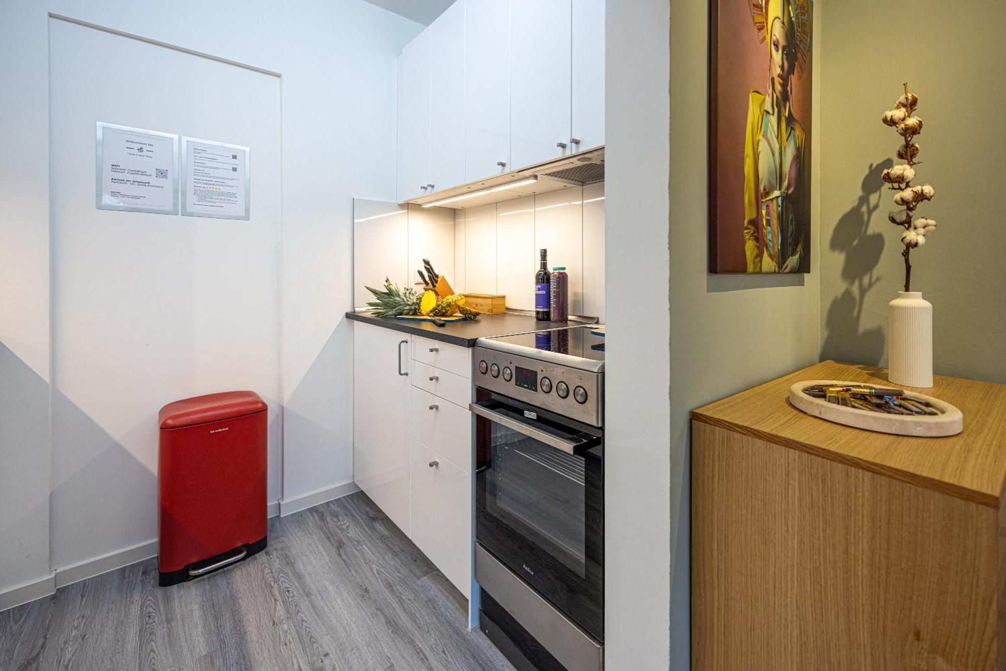 Have-A-Nice-Stay - Souterrain, Kino An Der Natur, U-Bahn Nach Hamburg 400M - Baecker & Restaurants 500M - Lidl 800M - Zentrum 1,5Km Ahrensburg Eksteriør billede